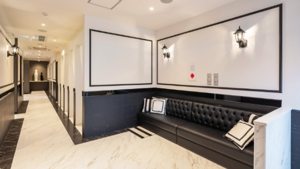 モノトーンで高級感を演出したクリニック